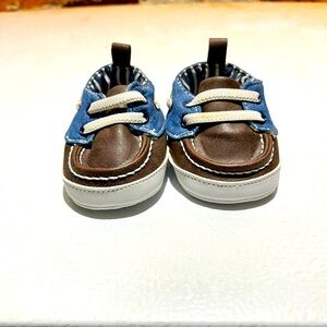 Baby B’gosh infant new born shoes soft sole